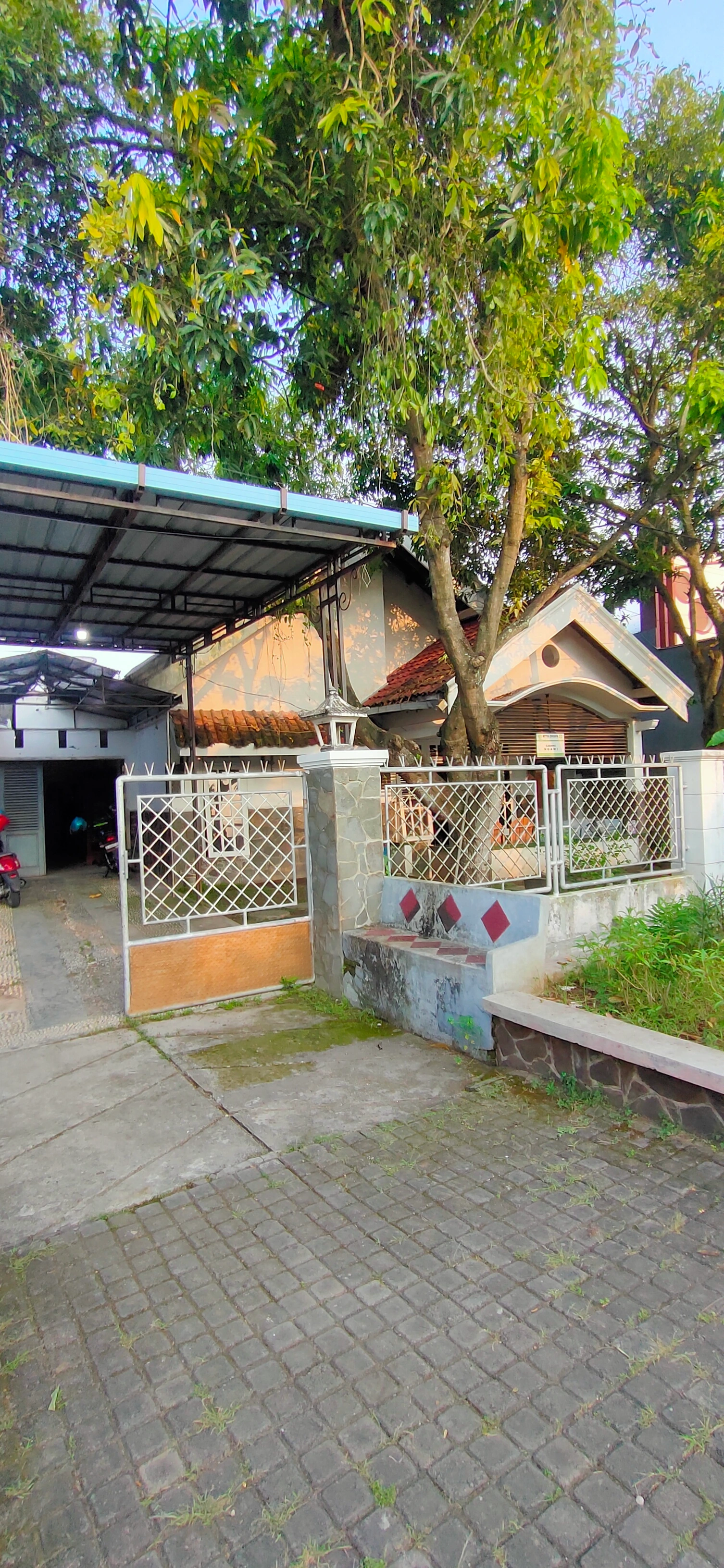 Dijual 